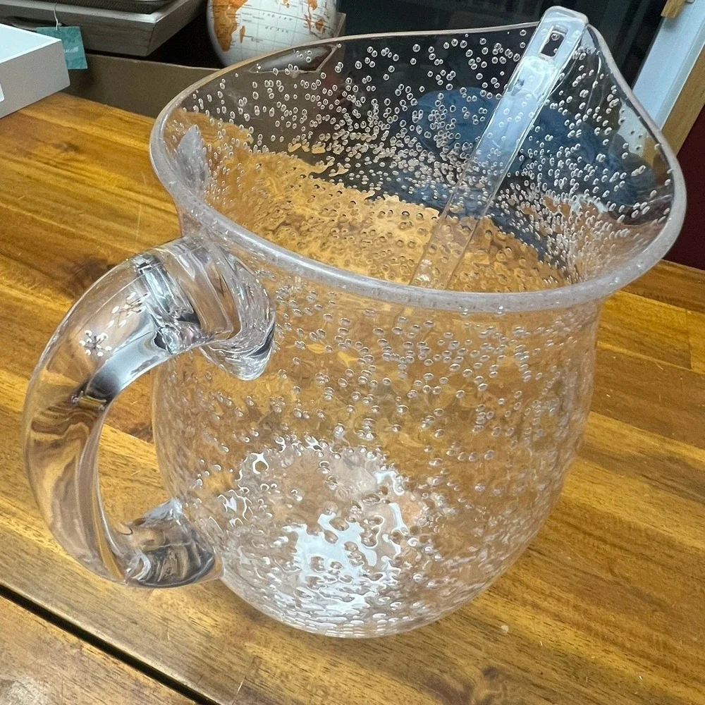 Pitcher‎ Unisex OS Clear NWOT Bubble Textured Acrylic BPA Free 2017